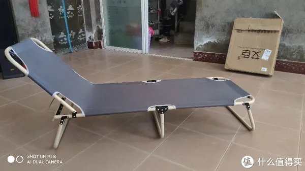 折叠躺椅怎么使用