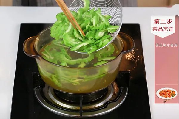 凉拌苦瓜怎么做好吃 凉拌苦瓜的做法