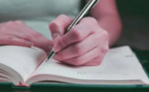 世界真奇妙作文