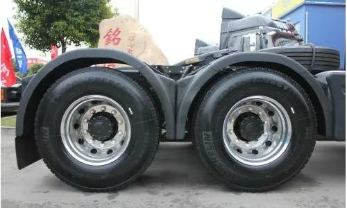 马牌轮胎和邓禄普轮胎哪个好?有什么区别?