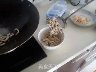 清淡的胡萝卜炒肉丝