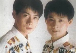 曾红极一时的楚奇楚童组合，现在生活得怎样？