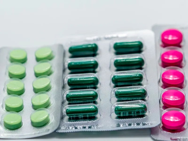 洛伐他汀胶囊说明书