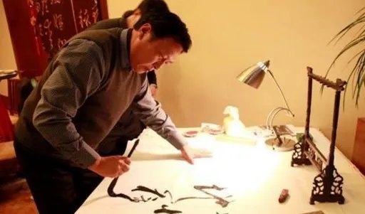 唐国强的书法水平怎么样？