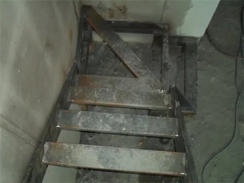 楼梯扶手一般多高