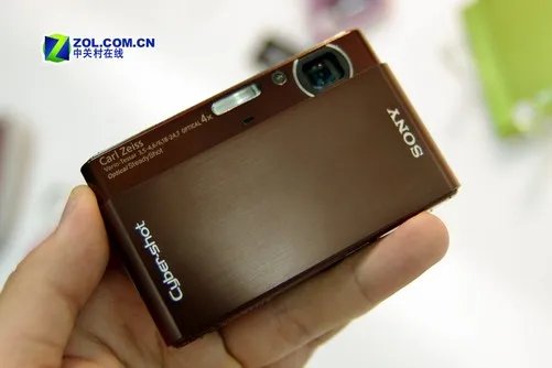 千万像素防抖卡片机 索尼T77超值价送2G卡